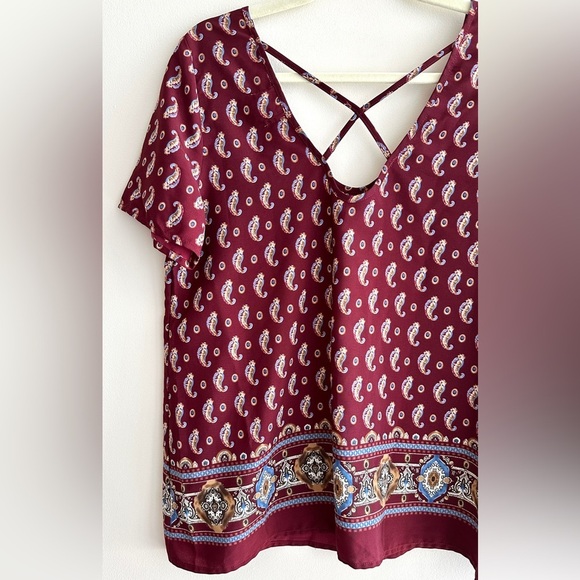 Sienna Sky Maroon/Blue/Tan Paisley Print Short Sleeve Blouse, Size Medium - Picture 15 of 16